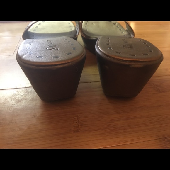 S M New York Steve Madden Wedge Mule Sandals - Picture 6 of 8